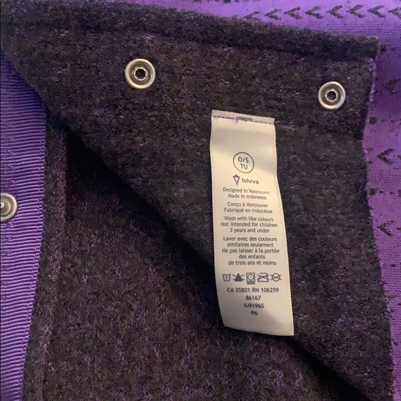 Ivivva Scarf - Picture 2 of 2